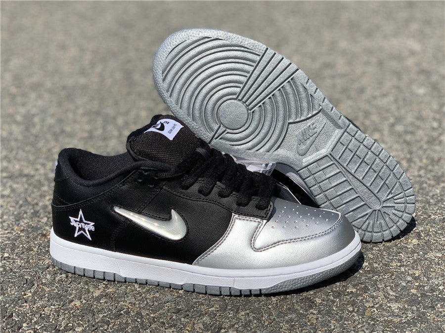 Nike SB Dunk Low - Supreme Silvers