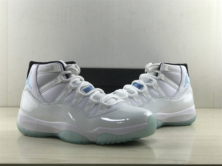 Jordan 11 - Reverse UNC