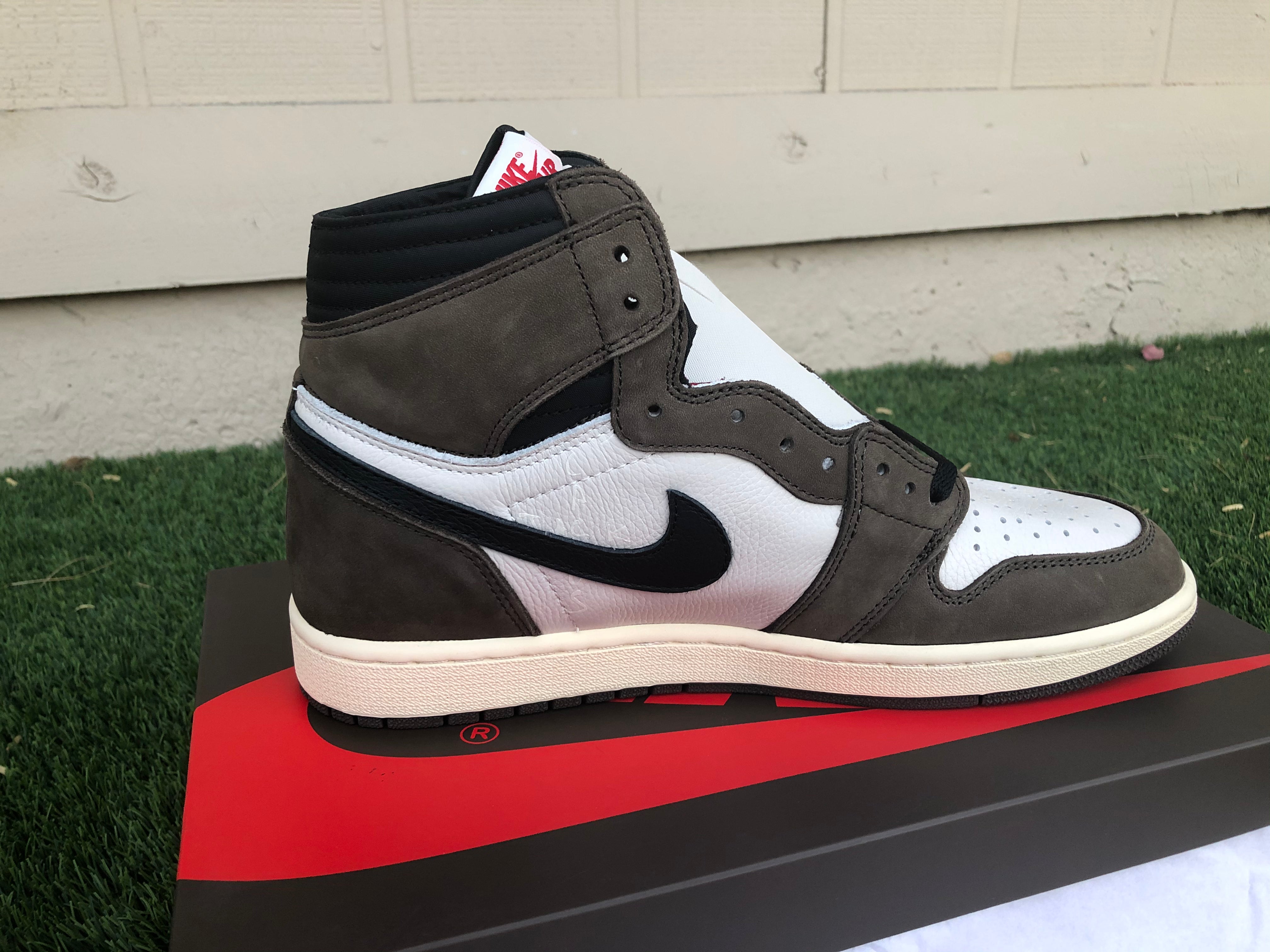 Jordan 1 High - Travis Scott Grey