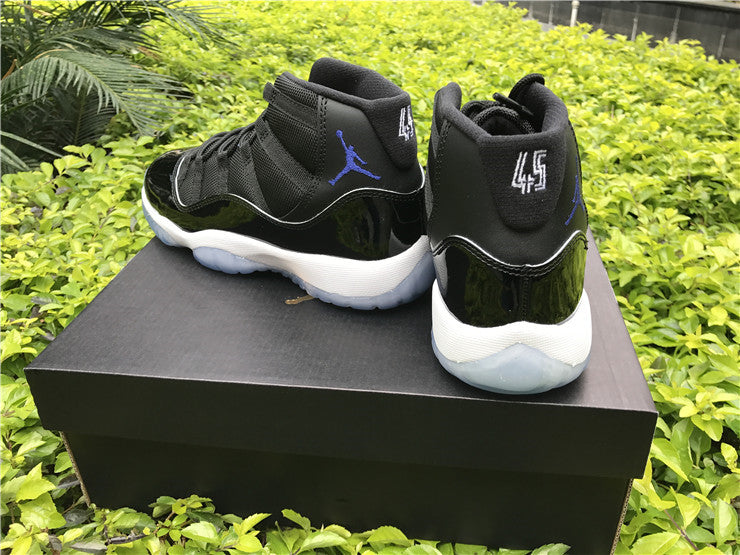 Jordan 11 - Space Jam