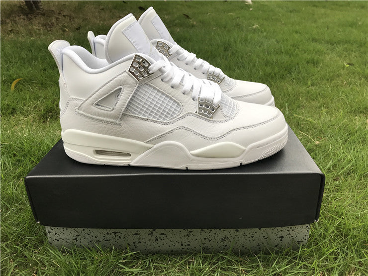 Jordan 4 - Pure Money Silver